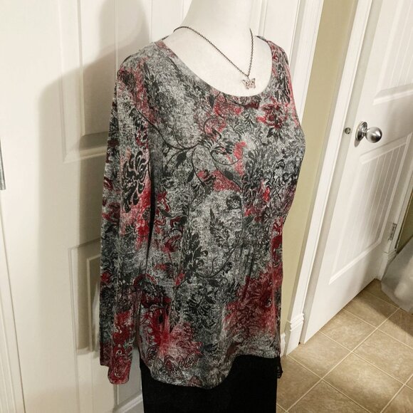 NORTHERN REFLECTIONS Red grey black floral sweater w/ lace trim MEDIUM LARGE XL - Picture 5 of 16
